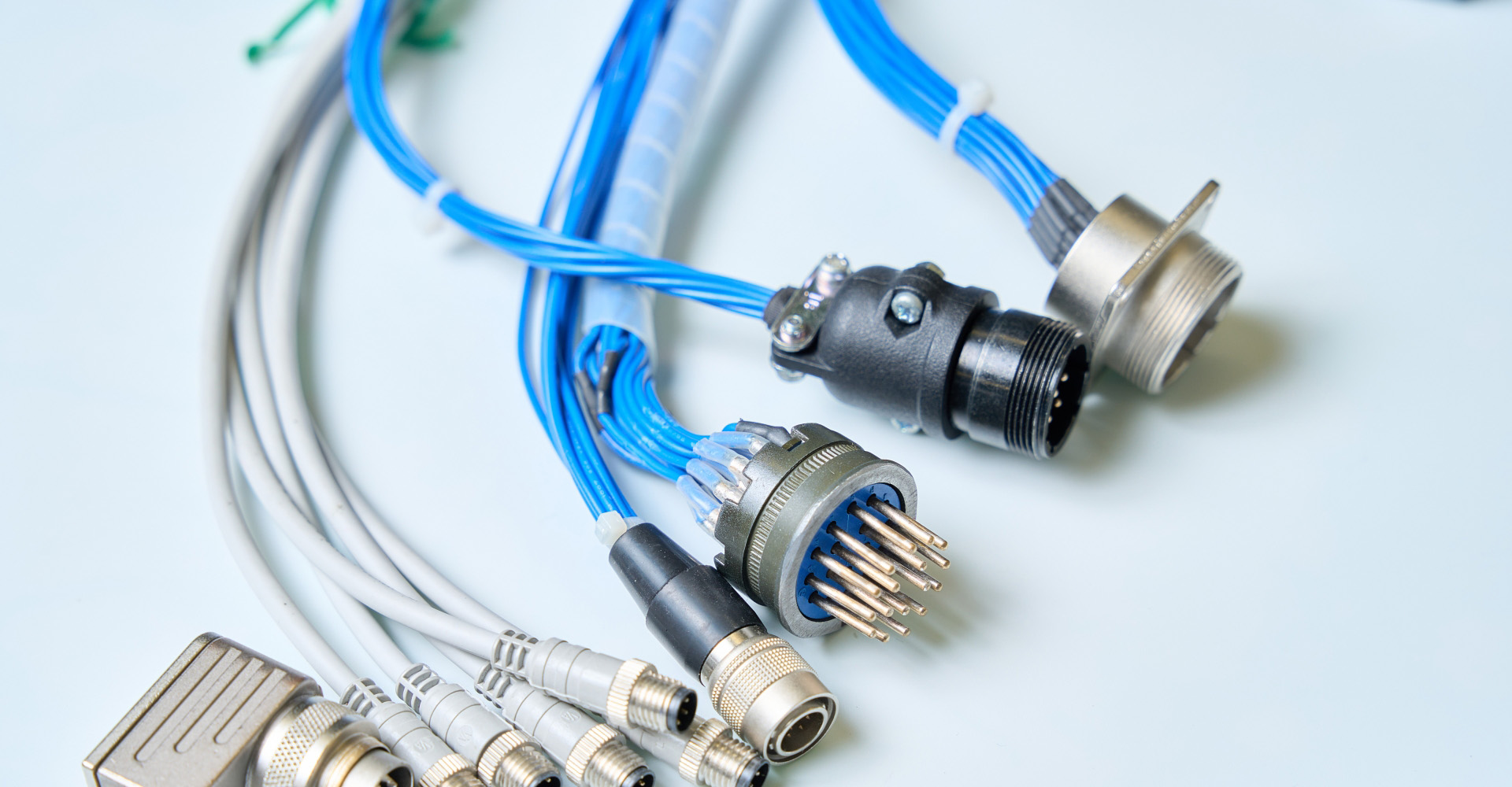 ケーブル加工・ハーネス組立