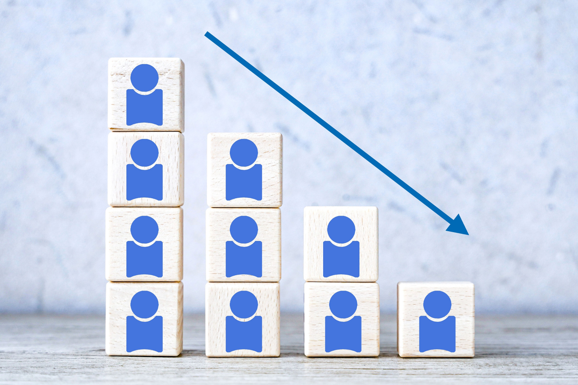 人手不足で内製対応が限界な現場責任者様